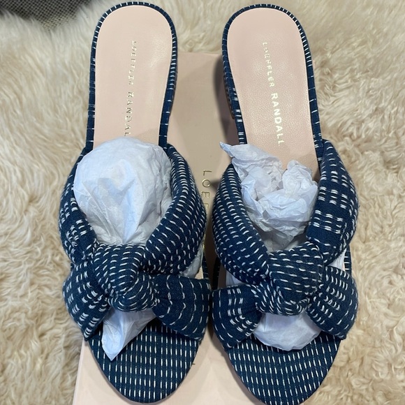 Loeffler Randal Elsie size 7 - Picture 2 of 5